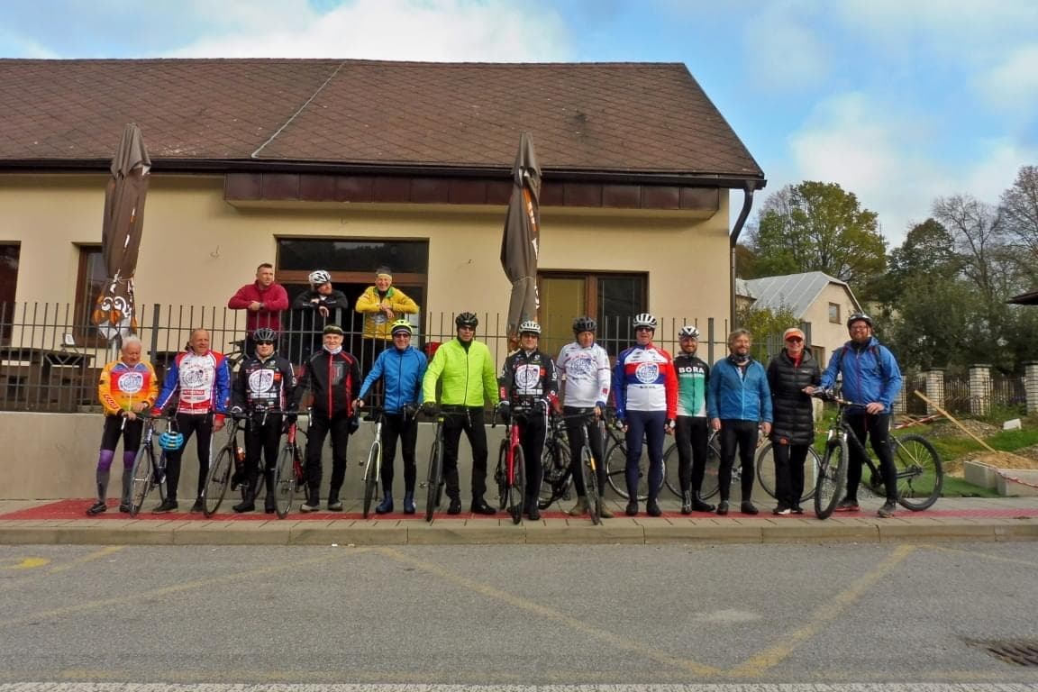 Na kole dětem na Slovensku